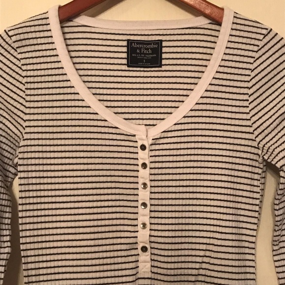 Abercrombie & Fitch henley - Picture 3 of 5